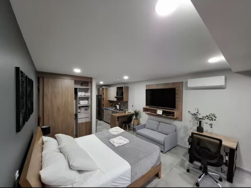 Wide angle view of recovery studio